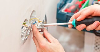 Электромонтажные работы Урюпинск цена 472 руб Электрика под ключ